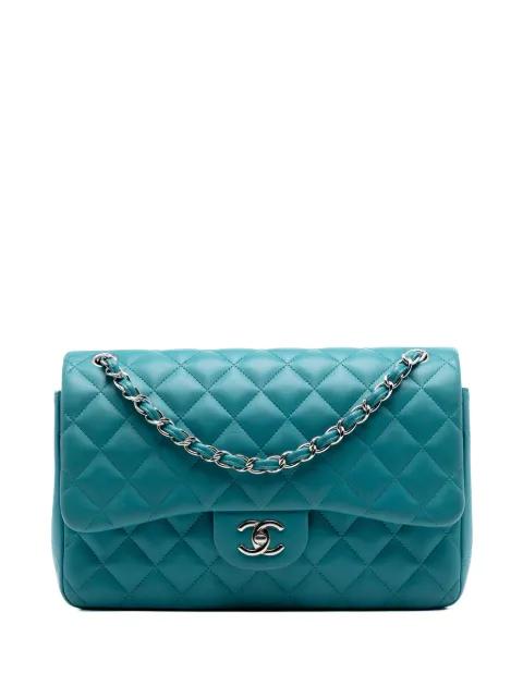 2014-2015 Jumbo Classic Lambskin Double Flap shoulder bag by CHANEL 