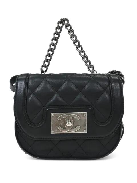 2015-2016 quilted shoulder bag by CHANEL 
