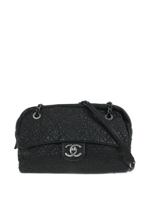 2015-2016 textured shoulder bag by CHANEL 