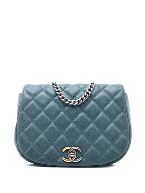 2016-2017 Small Quilted Caviar Casual Pocket Flap crossbody bag by CHANEL 