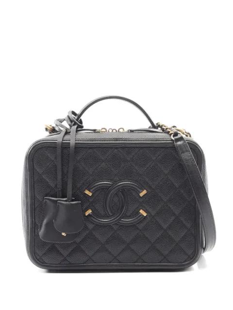 2017-2018 CC Filigree matelassé shoulder bag by CHANEL 