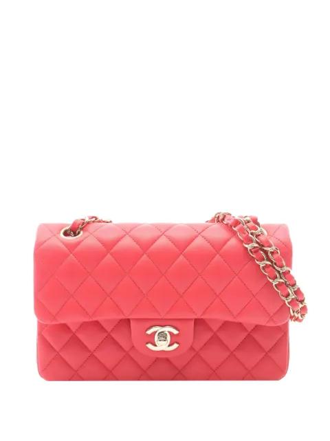 2017-2018 Medium Classic Lambskin Double Flap shoulder bag by CHANEL 
