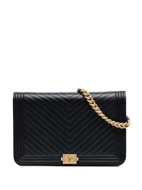 2018-2019 Chevron Quilted Calfskin Boy Wallet On Chain crossbody bag by CHANEL 