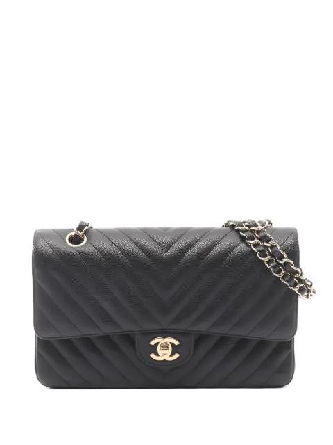 2018-2019 chevron-stitch flap chain shoulder bag by CHANEL 