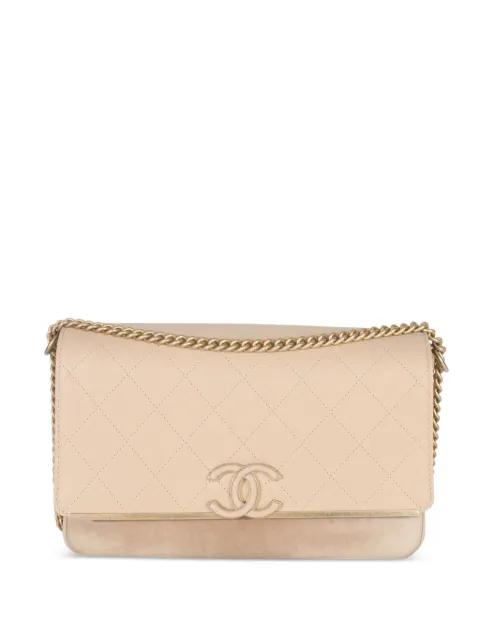 2018-2019 quilted leather shoulder bag by CHANEL 