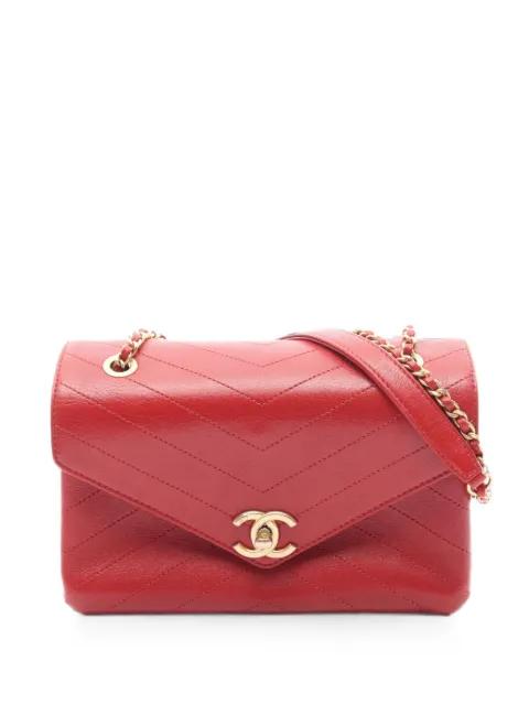 2018 Chevron V-stitch shoulder bag by CHANEL 