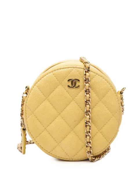 2019 CC Quilted Caviar Round Clutch With Chain crossbody bag by CHANEL 