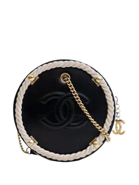 2019 Crumpled Calfskin En Vogue Round Bag satchel by CHANEL 