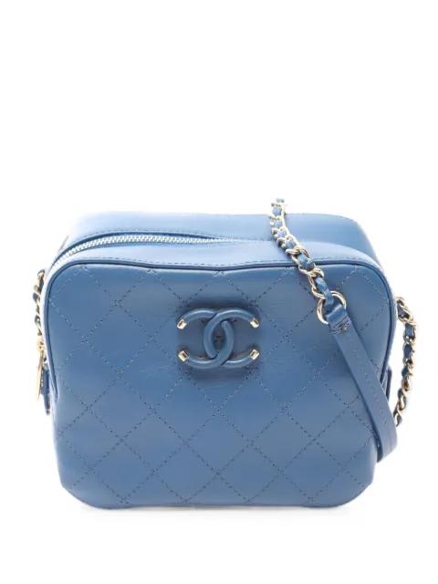2019 Matelassé CC shoulder bag by CHANEL 