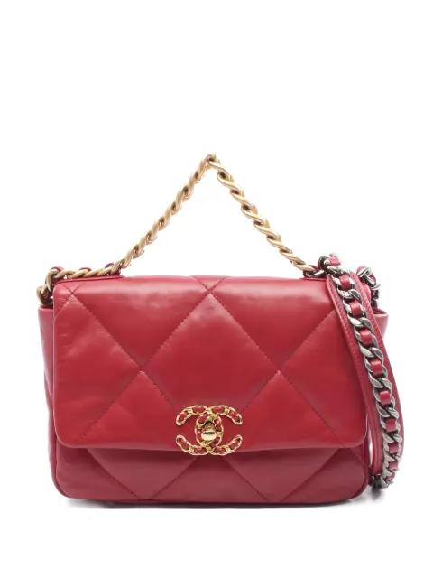2020-2021 19 Dizeneuf Matelasse chain shoulder bag by CHANEL 