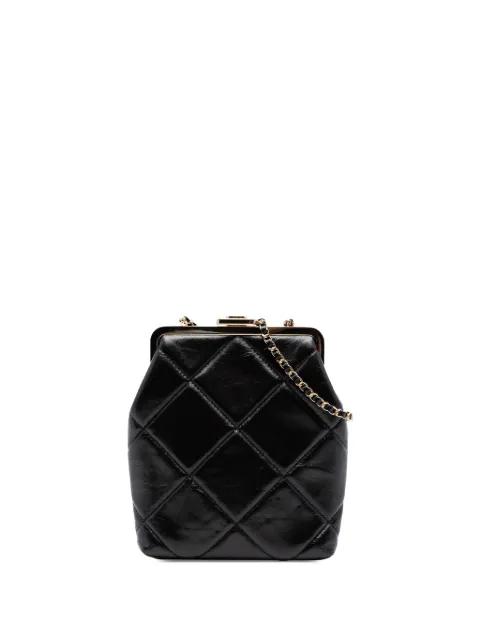 2020 Small CC Quilted Lambskin Kisslock Frame Clutch crossbody bag by CHANEL 