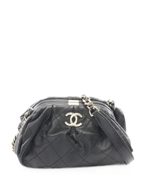 2021-2022 matelassé CC shoulder bag by CHANEL 