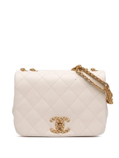 2021-2025 Small Quilted Lambskin On And On Chain Flap shoulder bag by CHANEL 