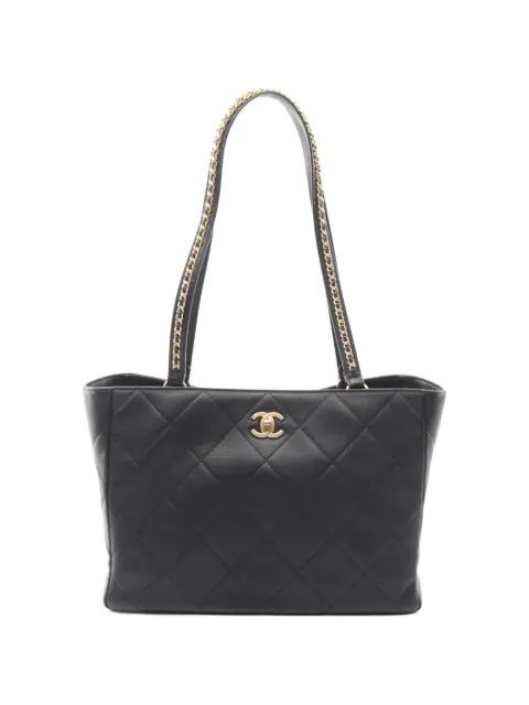 2021 Matelassé shoulder bag by CHANEL 