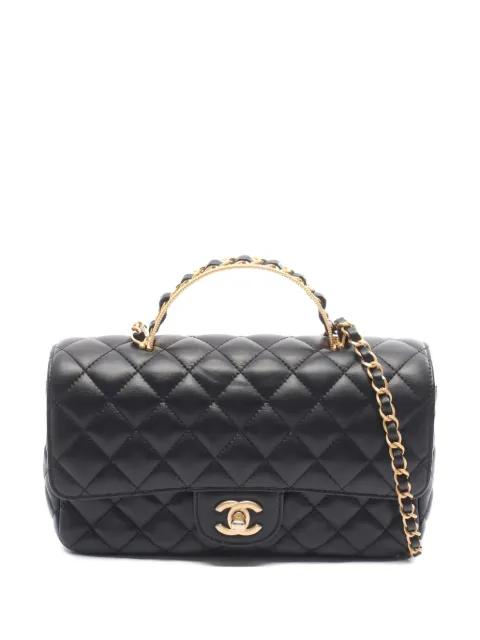 2021s Matelassé leather tote bag by CHANEL 