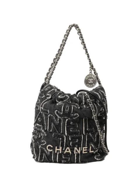22 Chanel shoulder bag by CHANEL 
