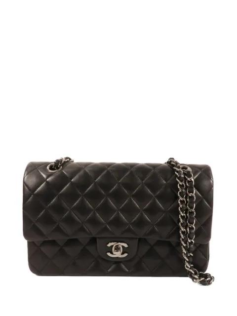 25 Classic turn-lock shoulder bag by CHANEL 