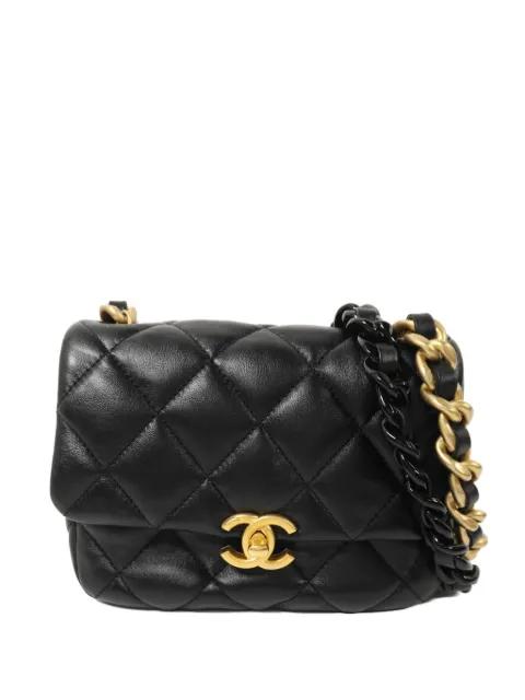CC Chain shoulder bag by CHANEL 
