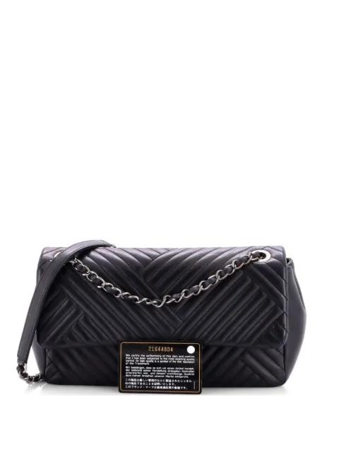 CC Crossing Flap Bag Chevron Lambskin Medium shoulder bag by CHANEL 