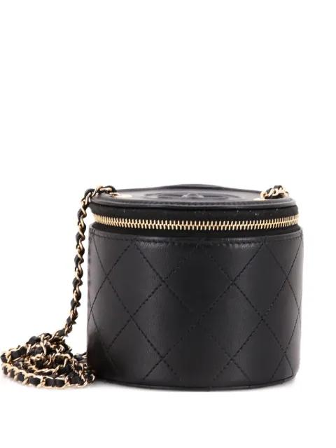 CC Round Vanity Case with Chain Quilted Lambskin Mini clutch bag by CHANEL 