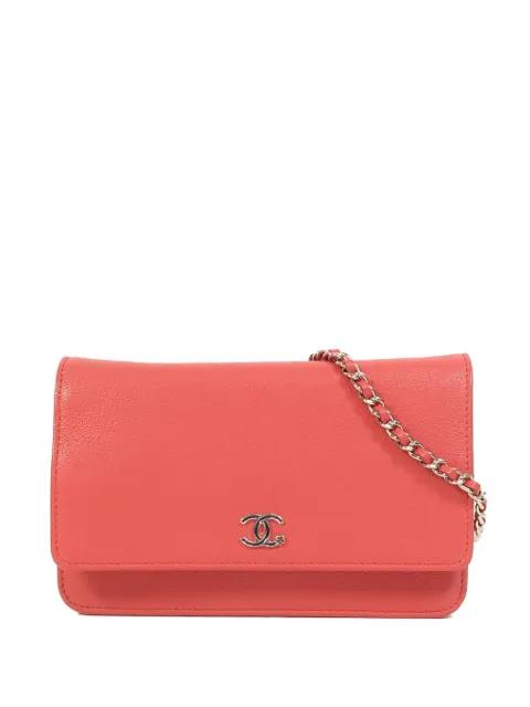 CC Wallet On Chain cross body bag by CHANEL 