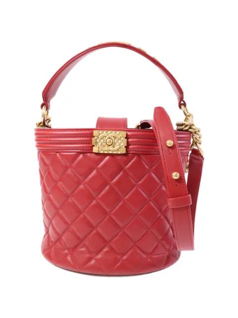 CC quilted bucket bag by CHANEL 