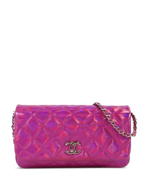 CC quilted chain crossbody bag by CHANEL 