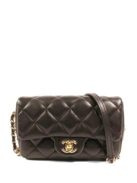 CC quilted shoulder bag by CHANEL 