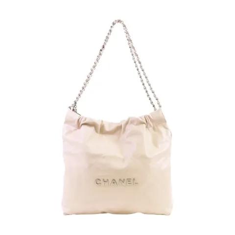 Chanel 22 quilted shoulder bag by CHANEL 