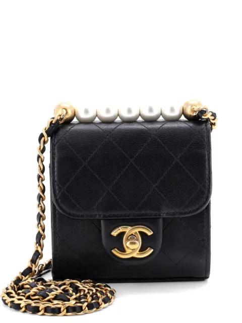 Chic Pearls Flap Clutch with Chain Quilted Goatskin Mini crossbody bag by CHANEL 