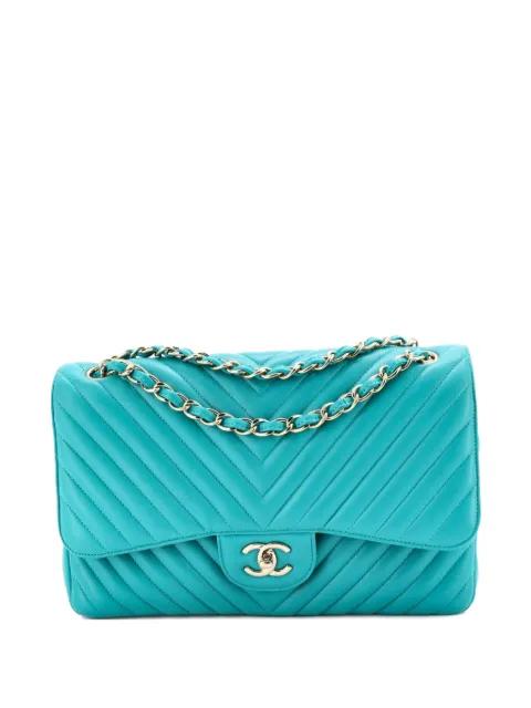 Classic Double Flap Bag Chevron Lambskin Jumbo shoulder bag by CHANEL 