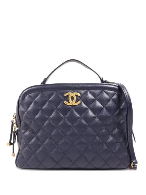 Diamond quilted CC tote bag by CHANEL 
