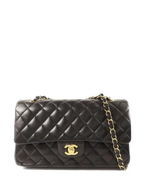 Double Flap shoulder bag by CHANEL 