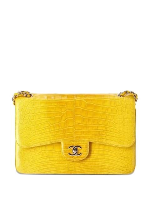 Jumbo Double Flap shoulder bag by CHANEL 