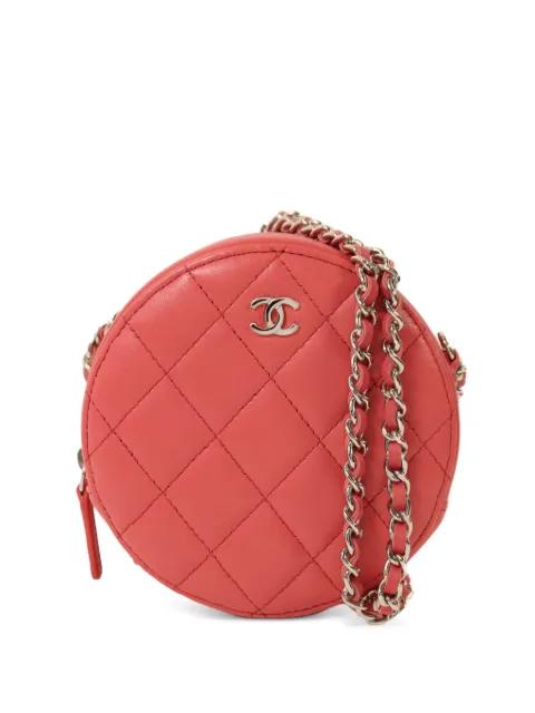Matelassé crossbody bag by CHANEL 