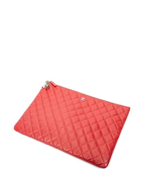 Quilted CC clutch bag by CHANEL 