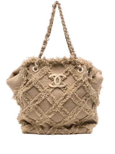 Raffia tweed tote bag by CHANEL 
