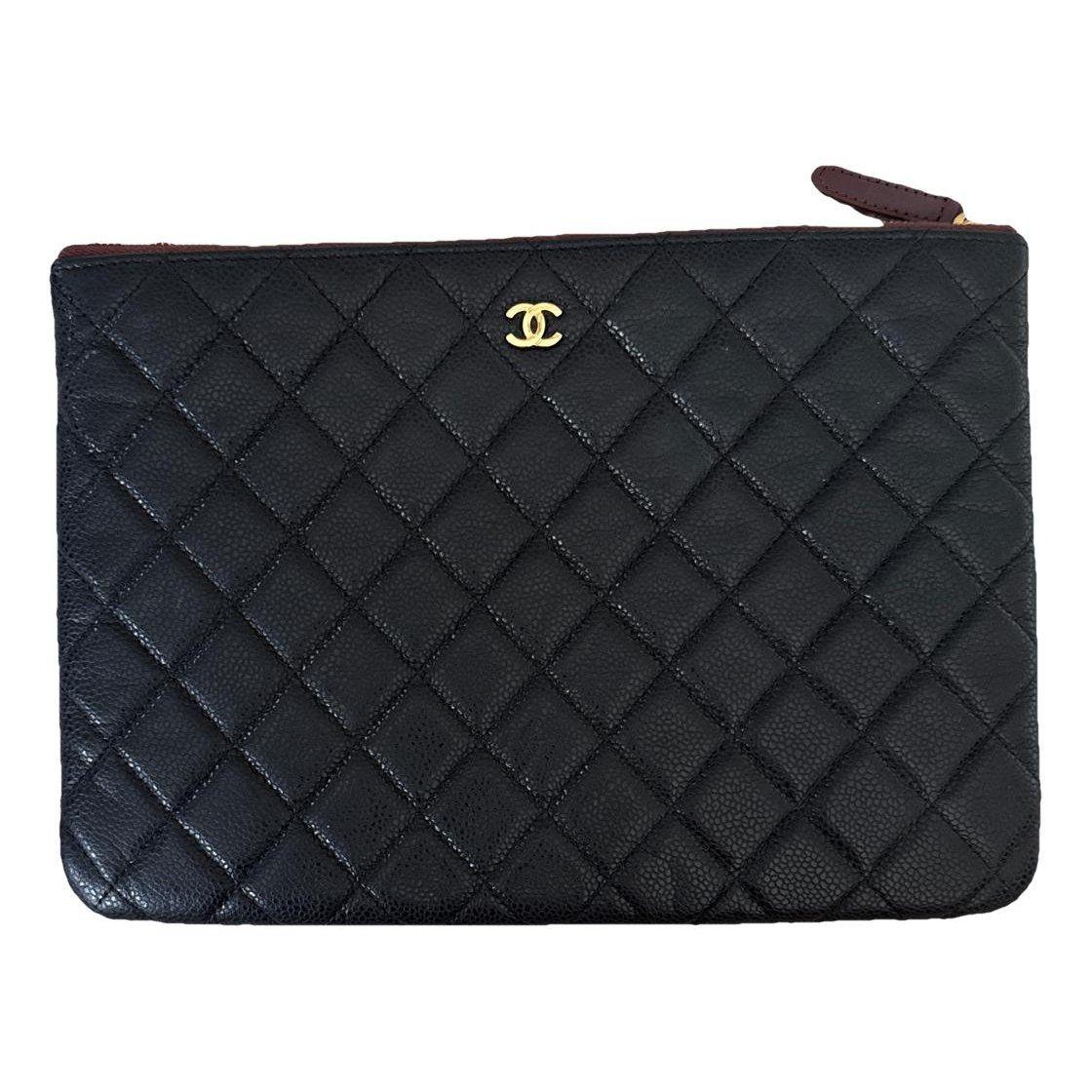 Timeless/Classique leather clutch bag by CHANEL