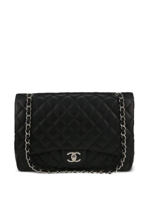 Timeless line Jumbo Classic Flap shoulder bag by CHANEL 