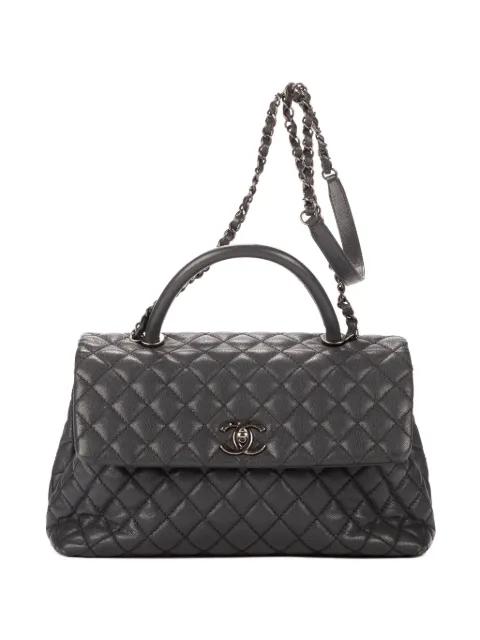 Timeless quilted shoulder bag by CHANEL 