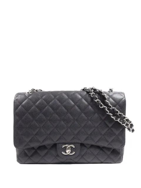 maxi Classic CC shoulder bag by CHANEL 