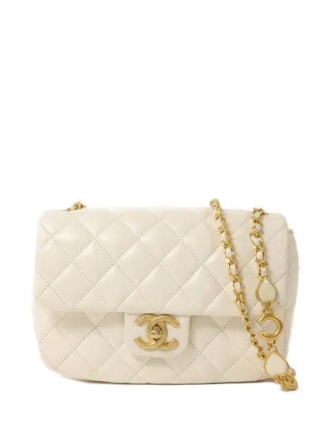 mini Classic Flap shoulder bag by CHANEL 