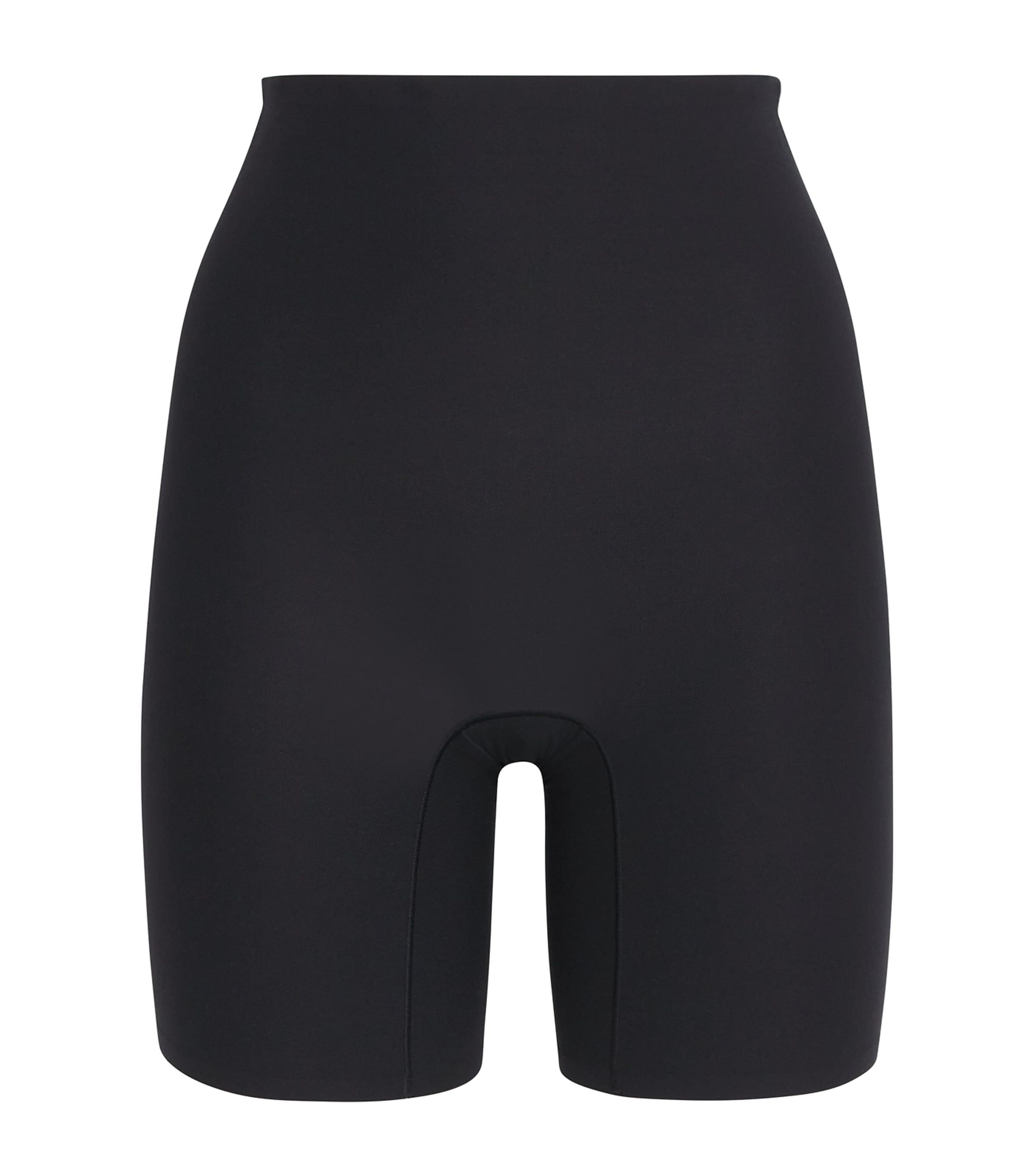 Chantelle SoftStretch Mid-Thigh Shorts by CHANTELLE