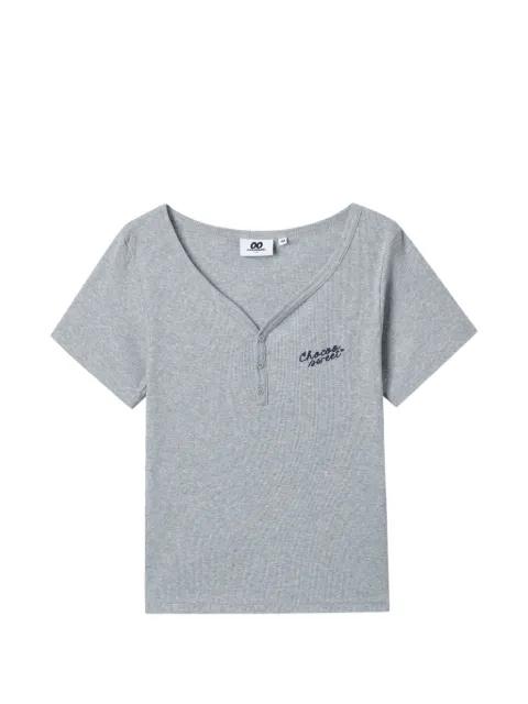 button V-neck T-shirt by :CHOCOOLATE
