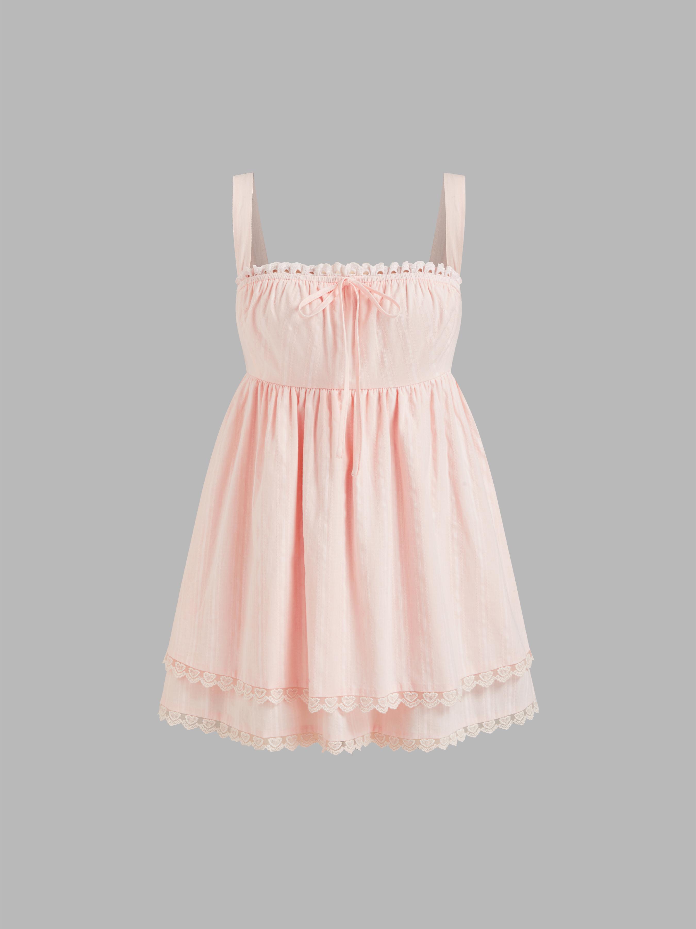 Baumwoll-Broderie-Anglaise-Randgeschichtetes verknotetes Minikleid by CIDER Baumwoll-Broderie-Anglaise-Randgeschichtetes verknotetes Minikleid by CIDER
