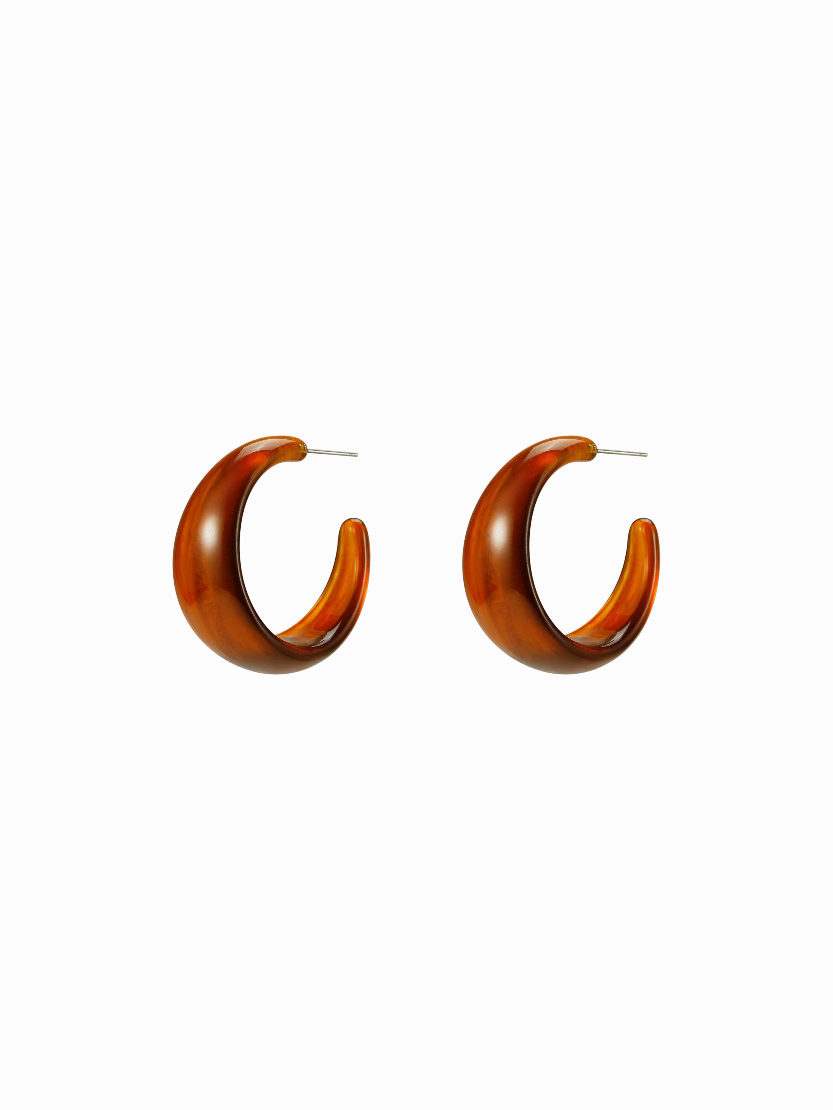 C-SHAPED HOOP EARRINGS by CIDER