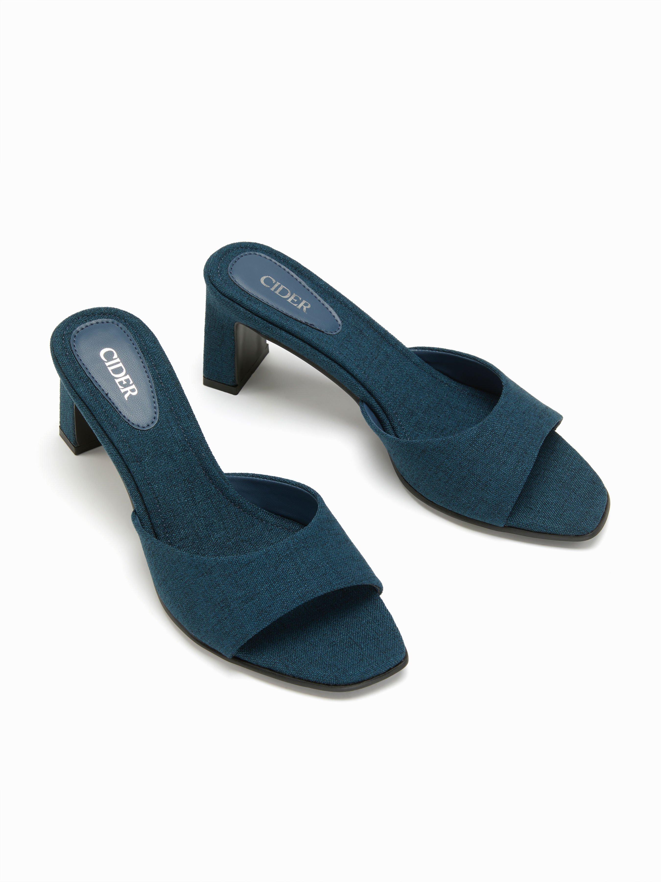 CHUNKY HEELED SANDALS by CIDER