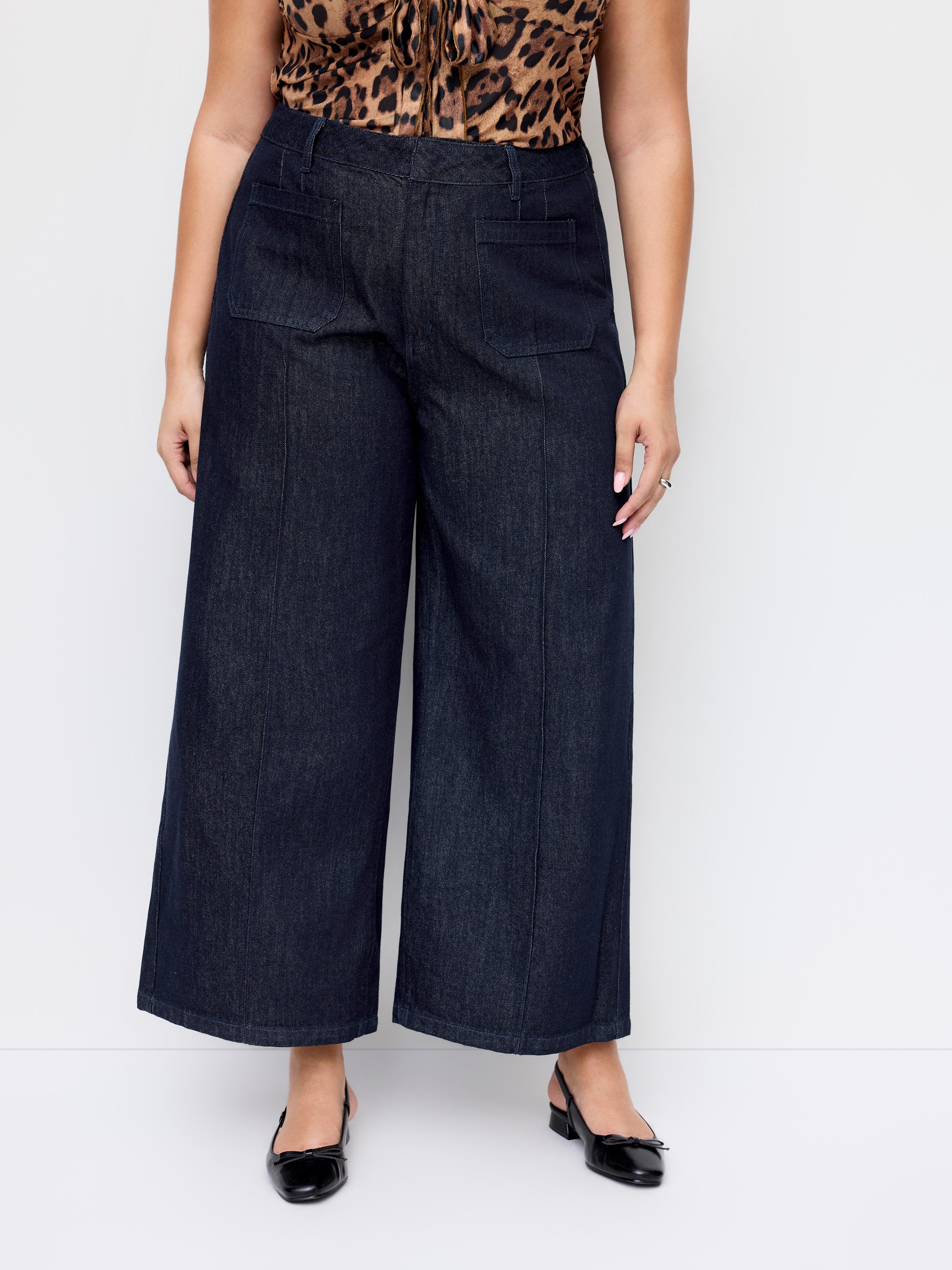 Cider Denim Mid Rise Wide Leg Capri Jeans Curve & Plus by CIDER