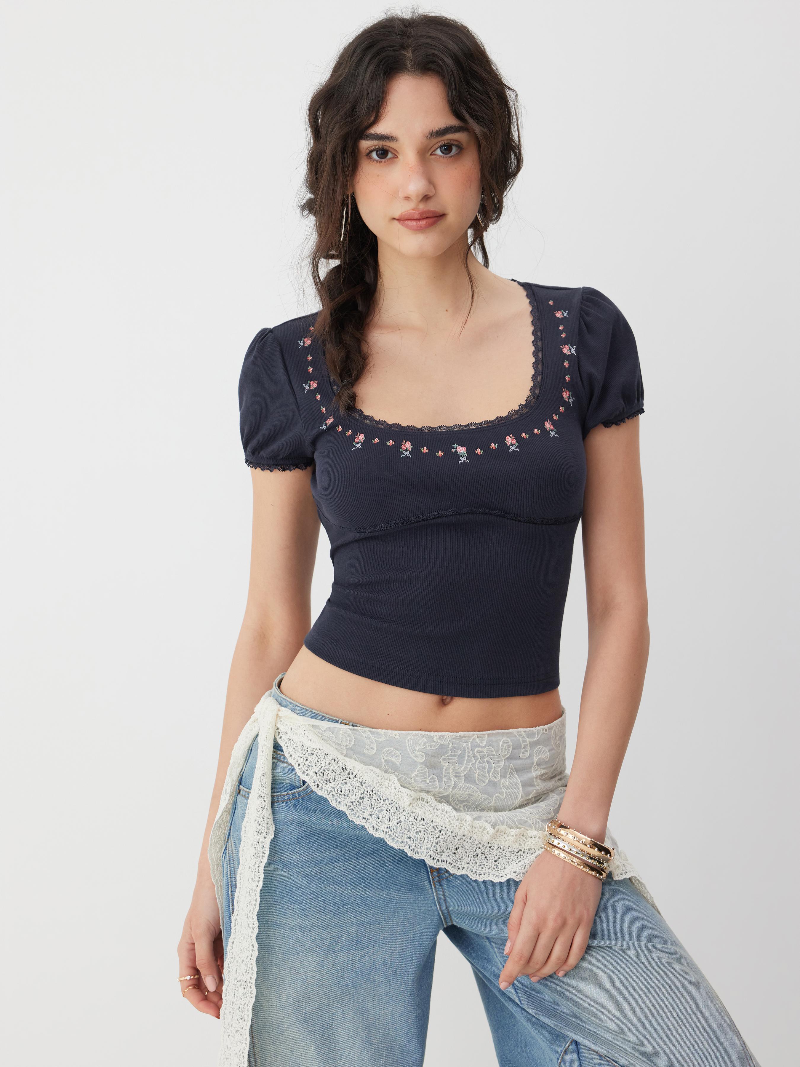 Cotton-blend Floral Short Sleeve Top by CIDER