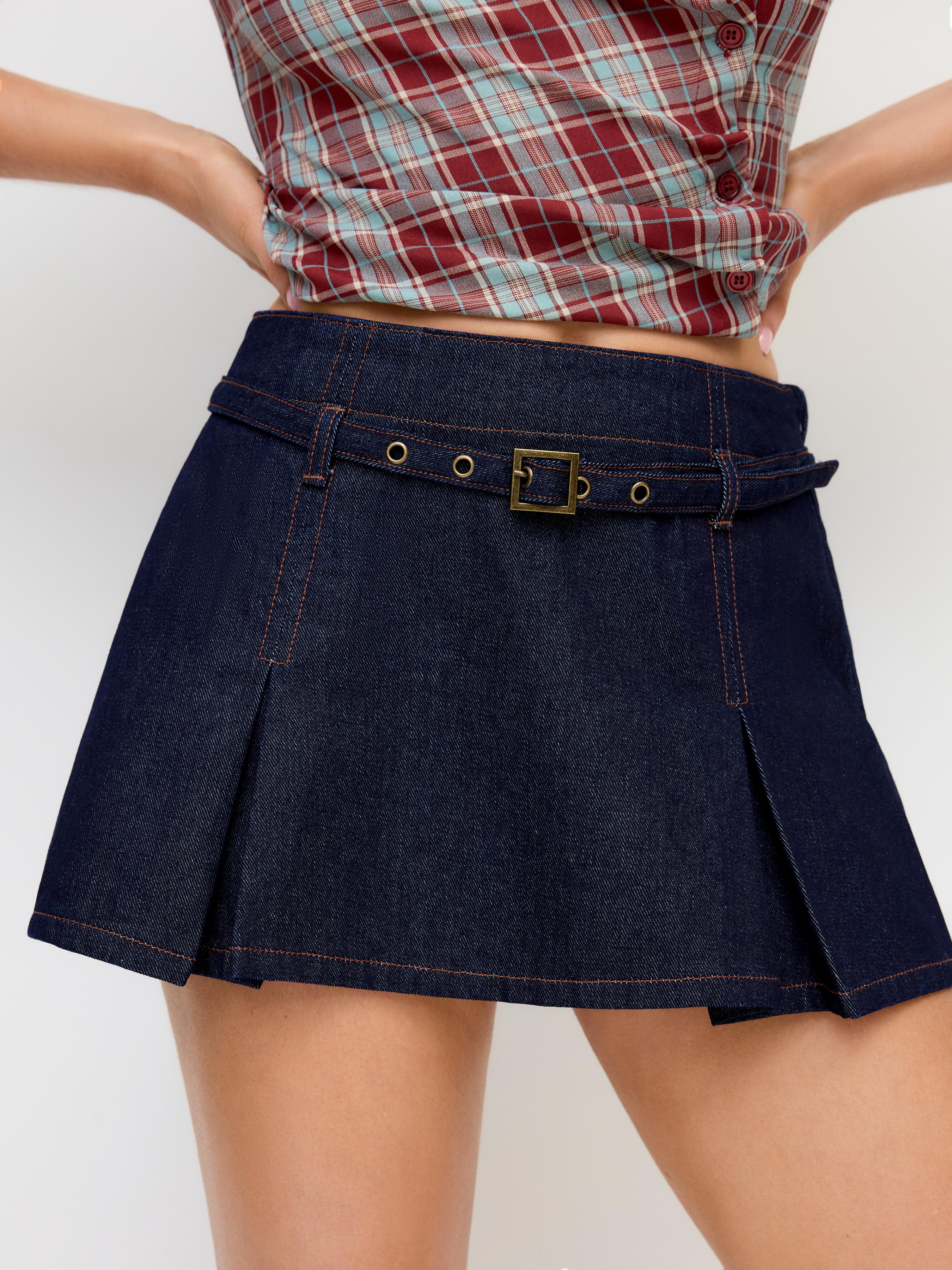 Denim Low Rise Buckle Mini Skirt With Belt by CIDER